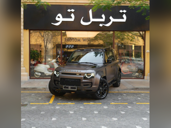 Land Rover  Defender  110  2025  Automatic  7,700 Km  6 Cylinder  Four Wheel Drive (4WD)  SUV  Gray Matte  With Warranty