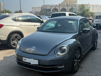 فوكس واغن  بيتل  توربو  2016  اوتوماتيك  180,000 كم  4 سلندر  دفع خلفي  هاتشباك  رمادي