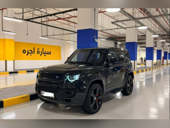 Land Rover  Defender  90 HSE  2022  Automatic  110,000 Km  6 Cylinder  Four Wheel Drive (4WD)  SUV  Black  With Warranty