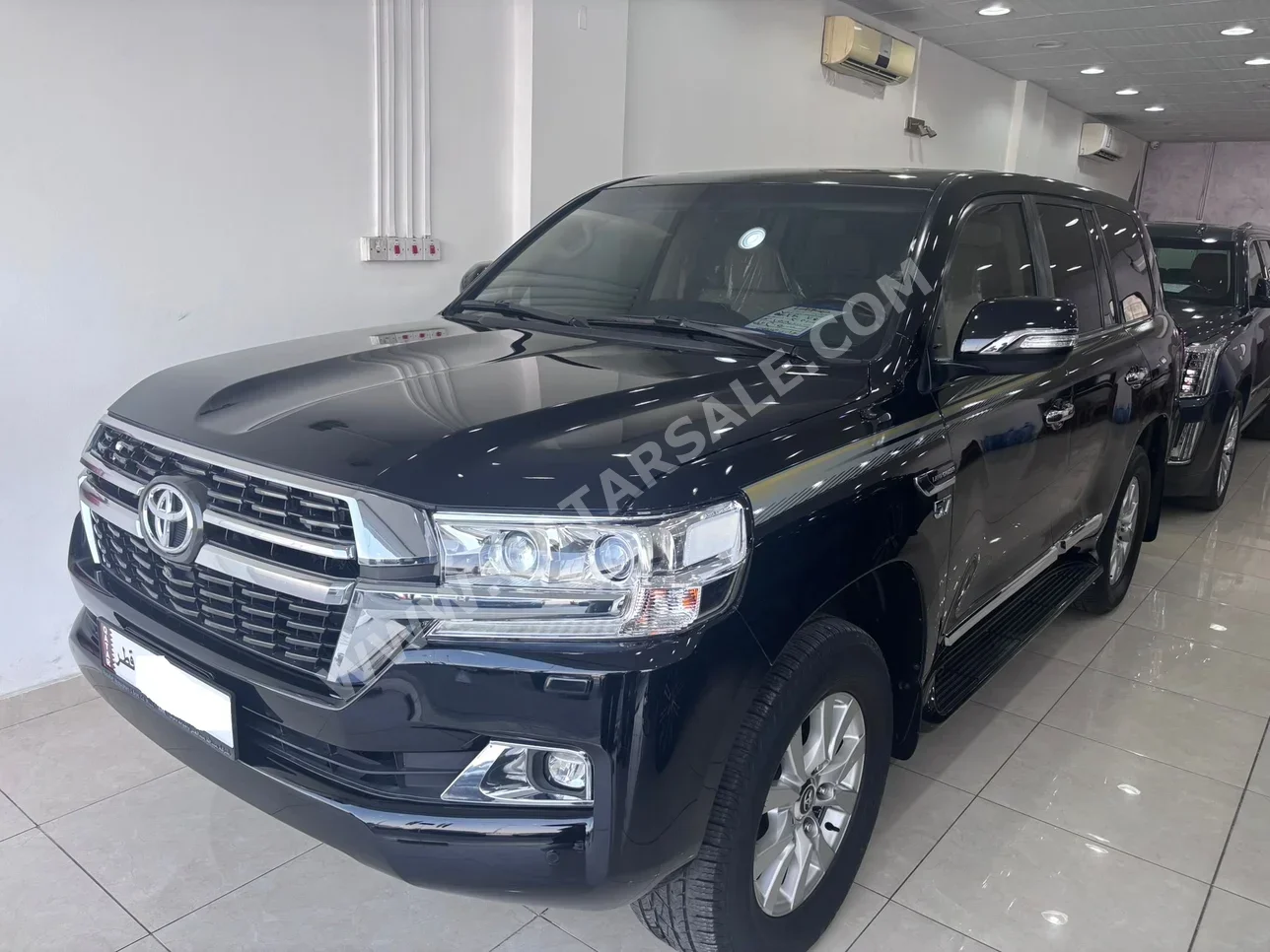تويوتا لاند كروزر في اكس ار 2021 اوتوماتيك 150,000 كم 8 سلندر دفع رباعي اس يو في أسود