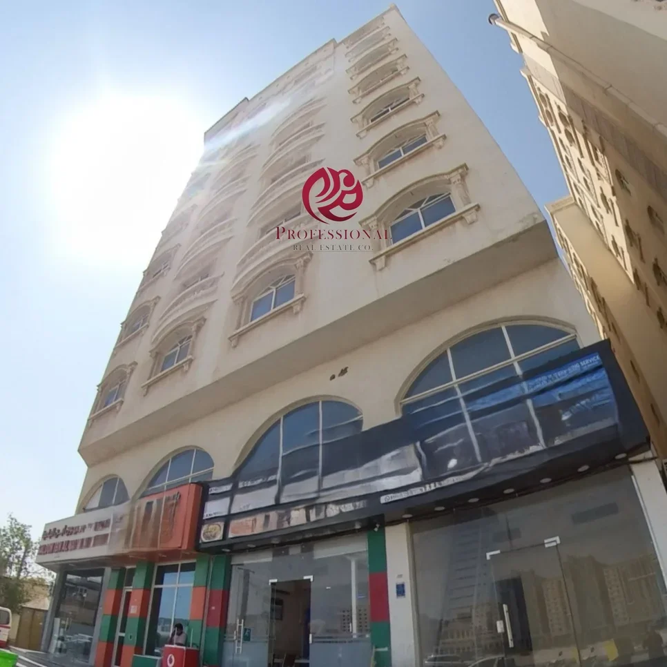 Commercial Shops - Not Furnished  - Doha  For Rent  - Fereej Bin Mahmoud
