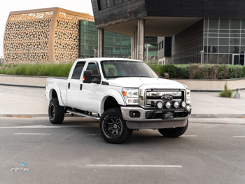 فورد أف 250 سوبر ديوتي 2012 اوتوماتيك 187,545 كم 8 سلندر دفع رباعي بيكب أبيض