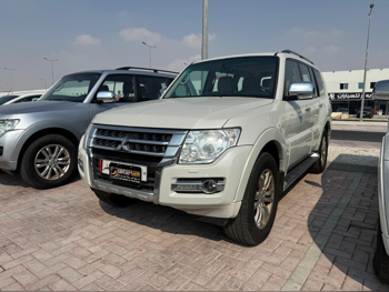 ميتسوبيشي  باجيرو  3.8  2016  اوتوماتيك  200,000 كم  6 سلندر  دفع رباعي  اس يو في  أبيض