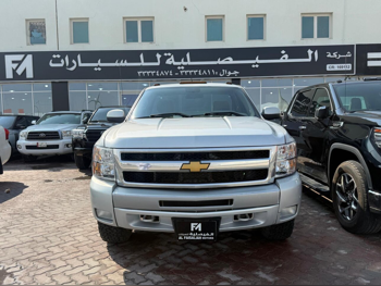 Chevrolet  Silverado  LT  2013  Automatic  499,000 Km  8 Cylinder  Four Wheel Drive (4WD)  Pick Up  Silver
