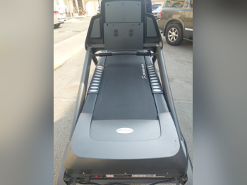 Fitness Machines - Treadmills - TechnoGym - Foldable