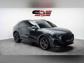 اودي ار اس كيو 8 بيرفورمنس 2025 اوتوماتيك 3,221 كم 8 سلندر دفع كلي مستمر اس يو في رمادي