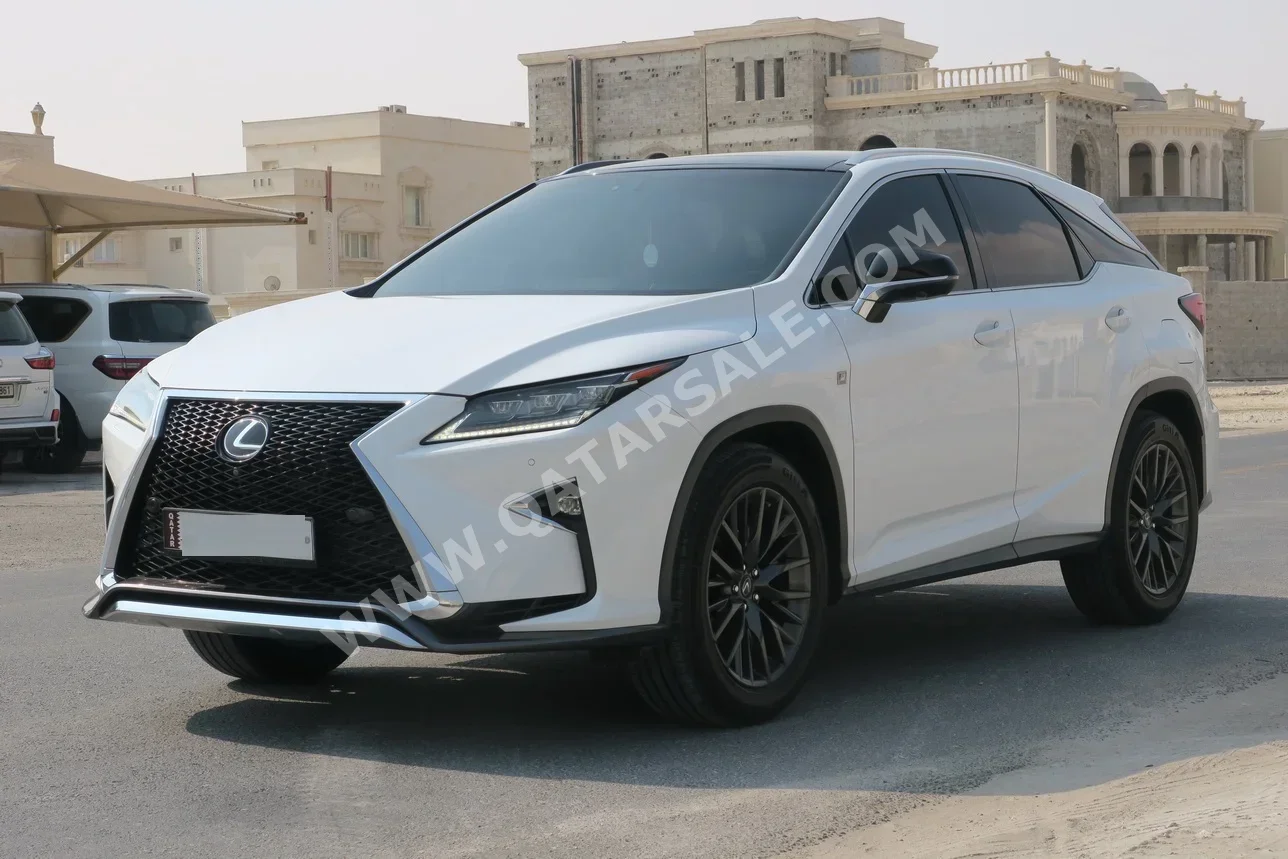 لكزس  ار اكس  350  2017  اوتوماتيك  108,000 كم  6 سلندر  دفع رباعي  اس يو في  أبيض