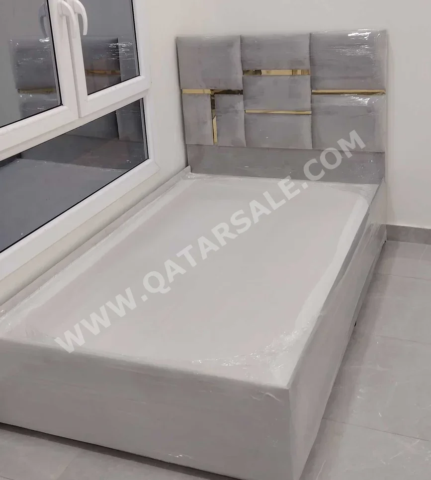 الأسّرة - فردي - اللون الرمادي - متضمنة المرتبة