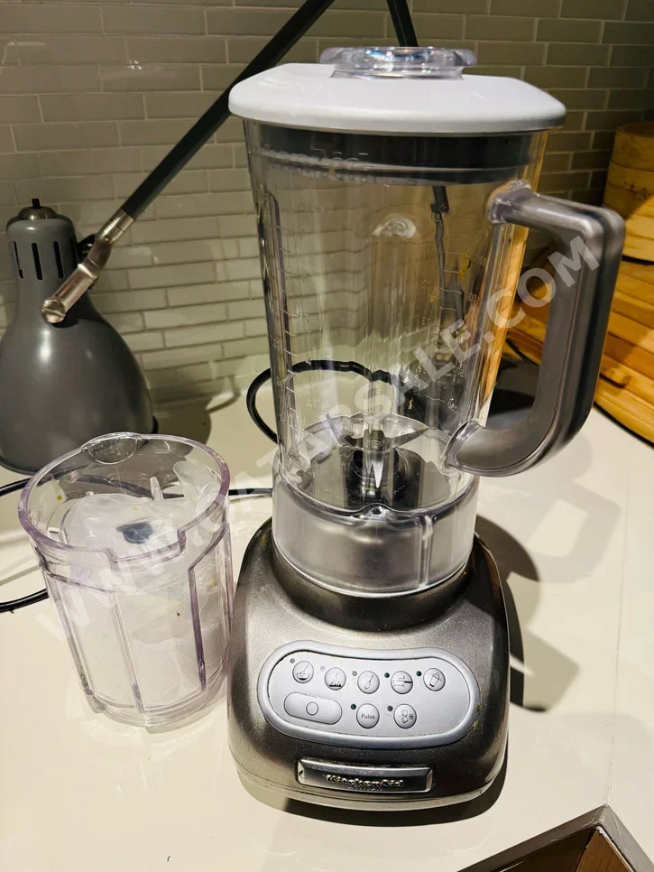 Blenders KitchenAid  Portable Blender  Gray  2019  5  USA  5 Watt  1 lt  20.3 CM  20.3 CM  38 CM