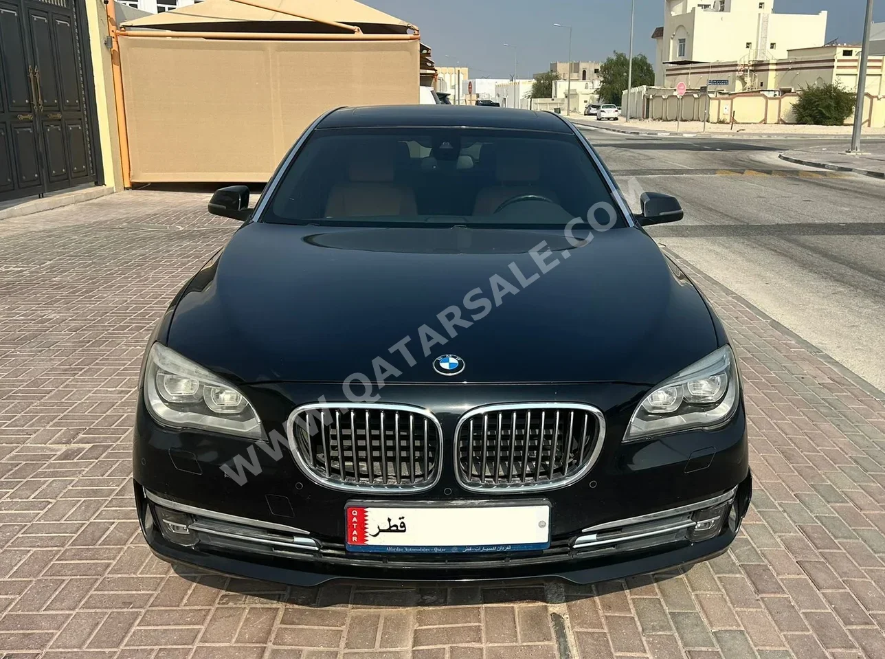 بي ام دبليو الفئة - السابعة 730 Li 2015 اوتوماتيك 69,600 كم 6 سلندر دفع خلفي سيدان أسود