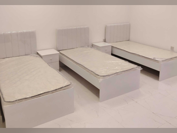 الأسّرة - فردي  - أبيض  - متضمنة المرتبة