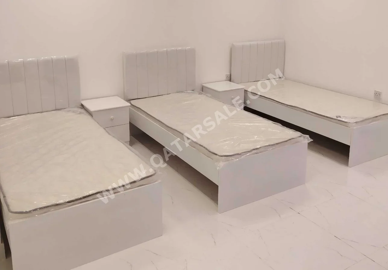 الأسّرة - فردي - أبيض - متضمنة المرتبة