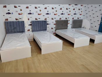 الأسّرة - فردي  - متعدد الألوان  - متضمنة المرتبة