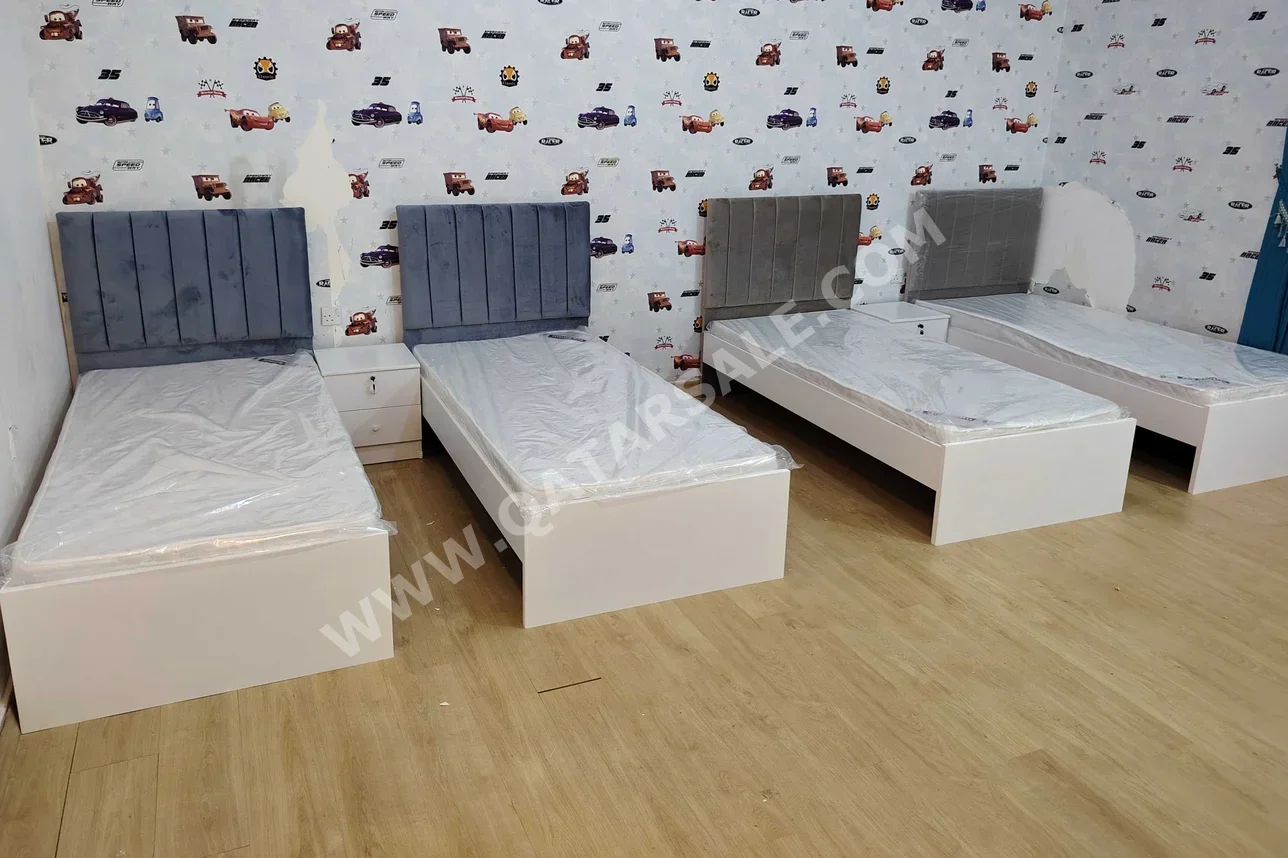 الأسّرة - فردي - متعدد الألوان - متضمنة المرتبة