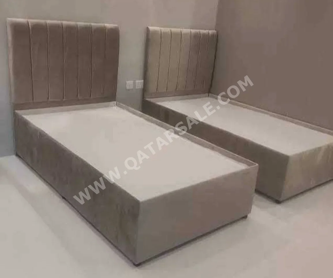 الأسّرة - فردي - بنى - متضمنة المرتبة