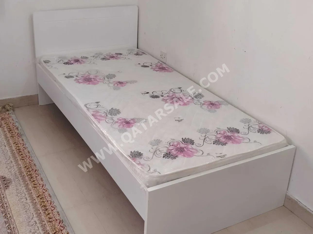 الأسّرة - فردي - أبيض - متضمنة المرتبة