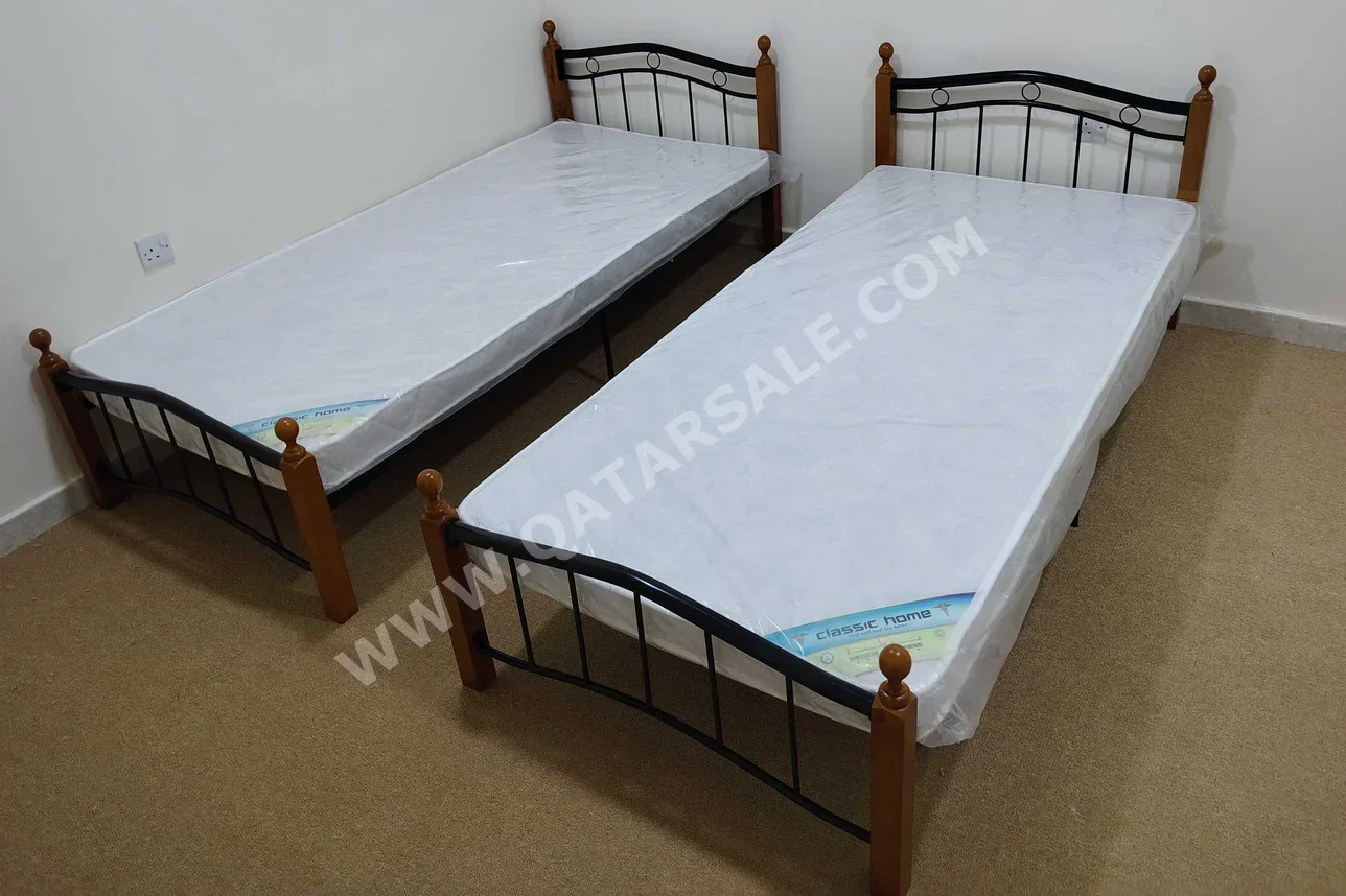 الأسّرة - فردي - متعدد الألوان - متضمنة المرتبة