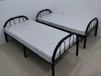 الأسّرة - فردي  - أسود  - متضمنة المرتبة