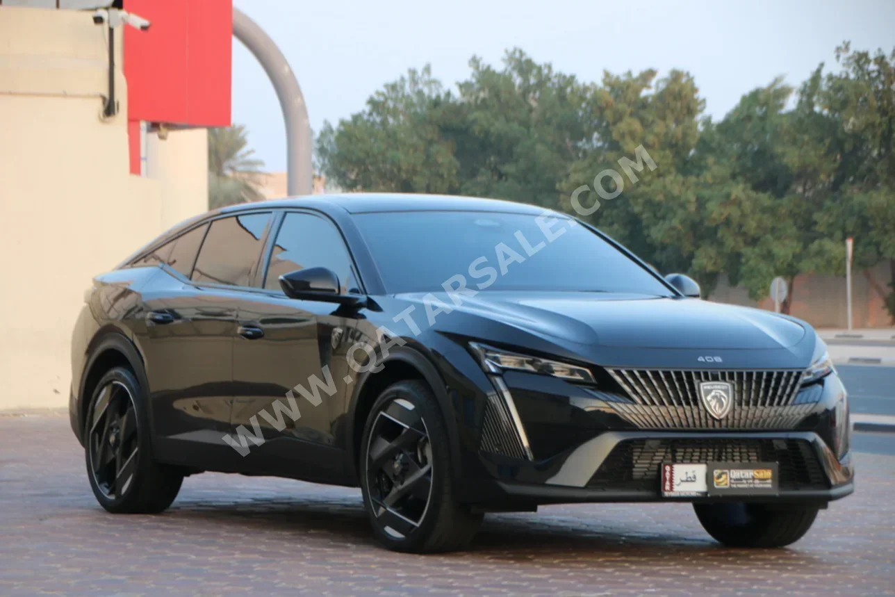 بيجو 408 2025 اوتوماتيك 13,000 كم 4 سلندر دفع رباعي اس يو في أسود تحت الضمان
