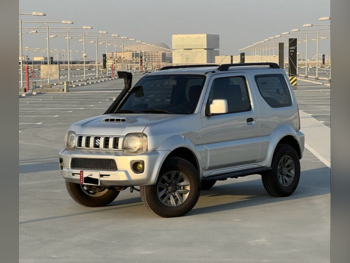 سوزوكي  جمني  2018  عادي  59,000 كم  4 سلندر  دفع رباعي  اس يو في  فضي