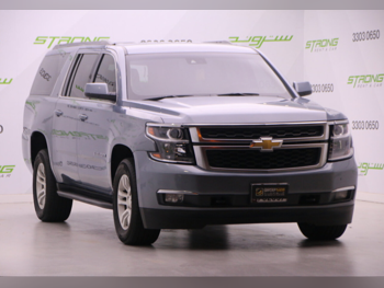 شفروليه سوبربان 2016 اوتوماتيك 155,000 كم 8 سلندر دفع رباعي اس يو في رمادي