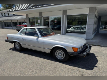 Mercedes-Benz 450 SL 1975 Automatic 31,000 Km 8 Cylinder Rear Wheel Drive (RWD) Classic Silver