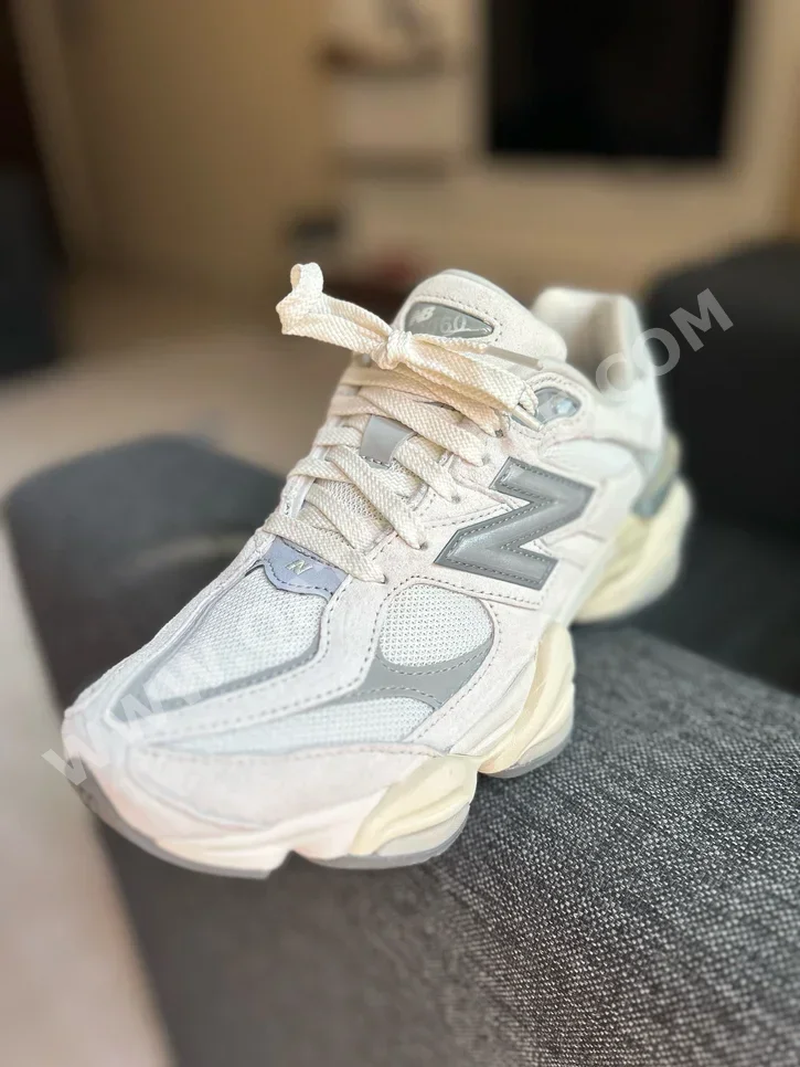 أحذية أبيض مقاس 39.5 الولايات المتحدة الأمريكية نسائي