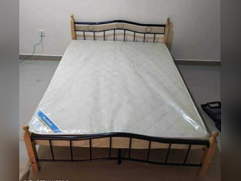 الأسّرة - فردي - متعدد الألوان - متضمنة المرتبة