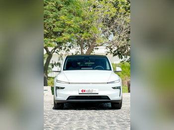 تسلا موديل واي اس يو في ( أي دبليو دي ) أبيض 2026