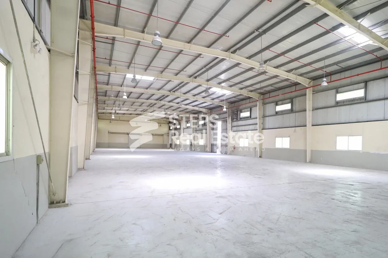 مخازن و مستودعات - الريان - المنطقة الصناعية -المساحة: 1200 متر مربع