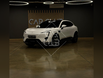 افاتر 11 2026 اوتوماتيك 0 كم 0 سلندر دفع رباعي اس يو في أبيض تحت الضمان