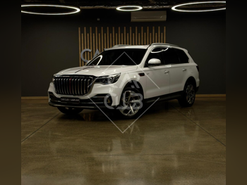 هونغ تشي اتش اس 7 اي دي 50 2022 اوتوماتيك 22,000 كم 6 سلندر دفع رباعي اس يو في أبيض