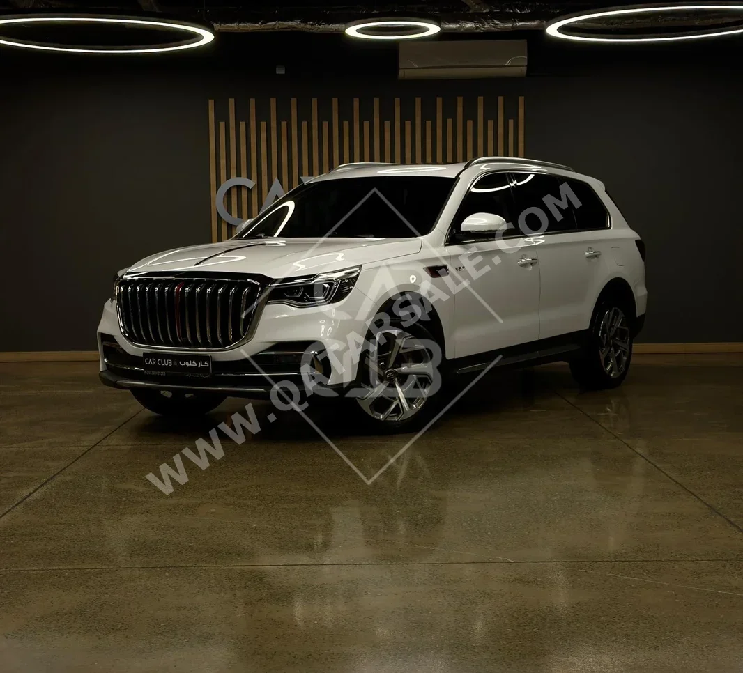 هونغ تشي  اتش اس 7  اي دي 50  2022  اوتوماتيك  22,000 كم  6 سلندر  دفع رباعي  اس يو في  أبيض