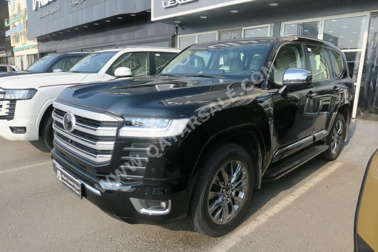 تويوتا  لاند كروزر  في اكس ار توين توربو  2024  اوتوماتيك  70,000 كم  6 سلندر  دفع رباعي  اس يو في  أسود  تحت الضمان