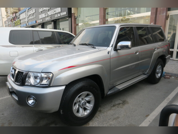 Nissan  Patrol  Safari  2022  Manual  61,000 Km  6 Cylinder  Four Wheel Drive (4WD)  SUV  Silver