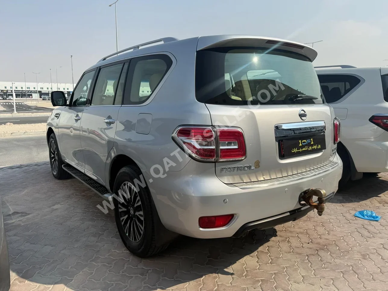 نيسان  باترول  بلاتنيوم  2014  اوتوماتيك  331,000 كم  8 سلندر  دفع رباعي  اس يو في  فضي