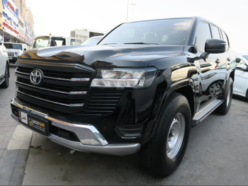 Toyota  Land Cruiser  GX  2022  Automatic  136,000 Km  6 Cylinder  Four Wheel Drive (4WD)  SUV  Black