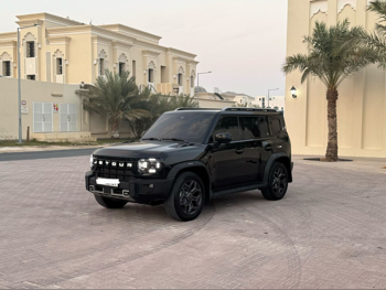 جيتور تي 2 لكجري 2025 اوتوماتيك 45,000 كم 4 سلندر دفع كلي مستمر اس يو في أسود تحت الضمان