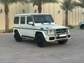 مرسيدس - بنز  جي - كلاس  63 اي ام جي  2016  اوتوماتيك  153,000 كم  8 سلندر  دفع رباعي  اس يو في  أبيض