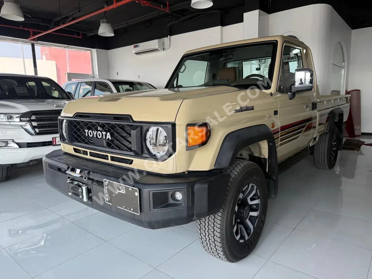 تويوتا  لاند كروزر  ال اكس  2025  اوتوماتيك  0 كم  6 سلندر  دفع رباعي  بيكب  بيج  تحت الضمان