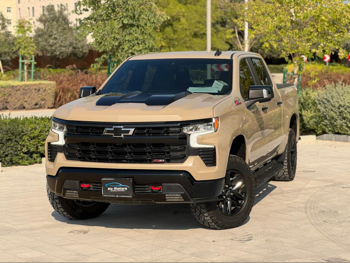 Chevrolet  Silverado  Trail Boss  2023  Automatic  30,000 Km  8 Cylinder  Four Wheel Drive (4WD)  Pick Up  Beige  With Warranty