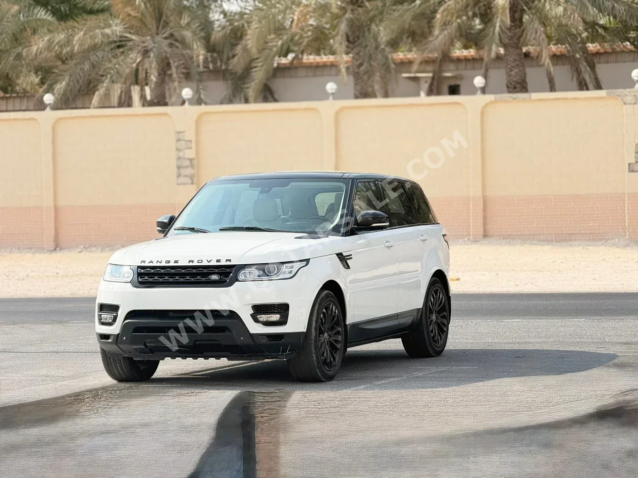 لاند روفر  رنج روفر  سبورت سوبر تشارج  2014  اوتوماتيك  173,000 كم  8 سلندر  دفع رباعي  اس يو في  أبيض