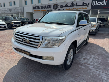 تويوتا لاند كروزر في اكس ار 2009 اوتوماتيك 342,000 كم 8 سلندر دفع رباعي اس يو في أبيض