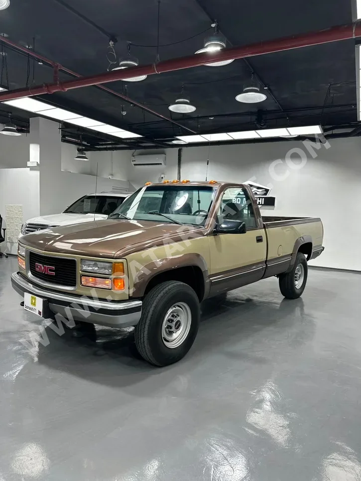 جي ام سي  سييرا  1500  1998  عادي  371,800 كم  8 سلندر  دفع رباعي  بيكب  بيج و بني