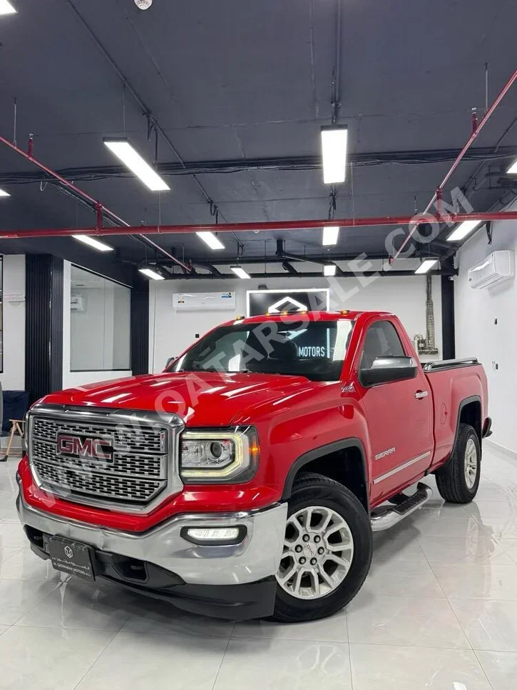 جي ام سي  سييرا  1500  2016  اوتوماتيك  201,000 كم  8 سلندر  دفع رباعي  بيكب  أحمر