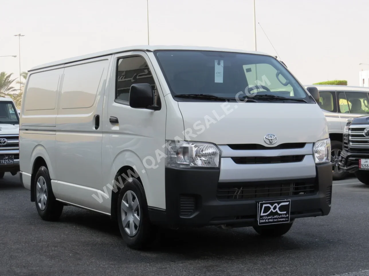 Toyota Hiace 2023 Manual 42,000 Km 4 Cylinder Rear Wheel Drive (RWD) Van / Bus White