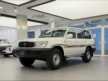 Toyota  Land Cruiser  GX  2001  Automatic  81,000 Km  6 Cylinder  Four Wheel Drive (4WD)  SUV  White