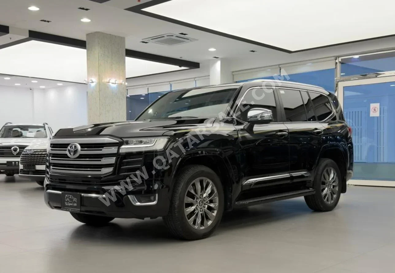 تويوتا لاند كروزر في اكس توين توربو 2022 اوتوماتيك 111,000 كم 6 سلندر دفع رباعي اس يو في أسود