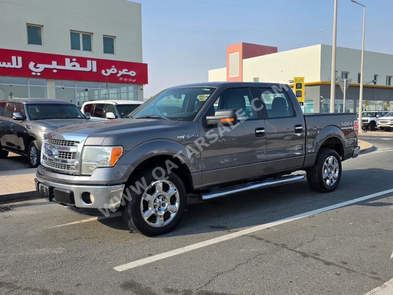 فورد  أف  150  2013  اوتوماتيك  298,000 كم  8 سلندر  دفع رباعي  بيكب  رمادي