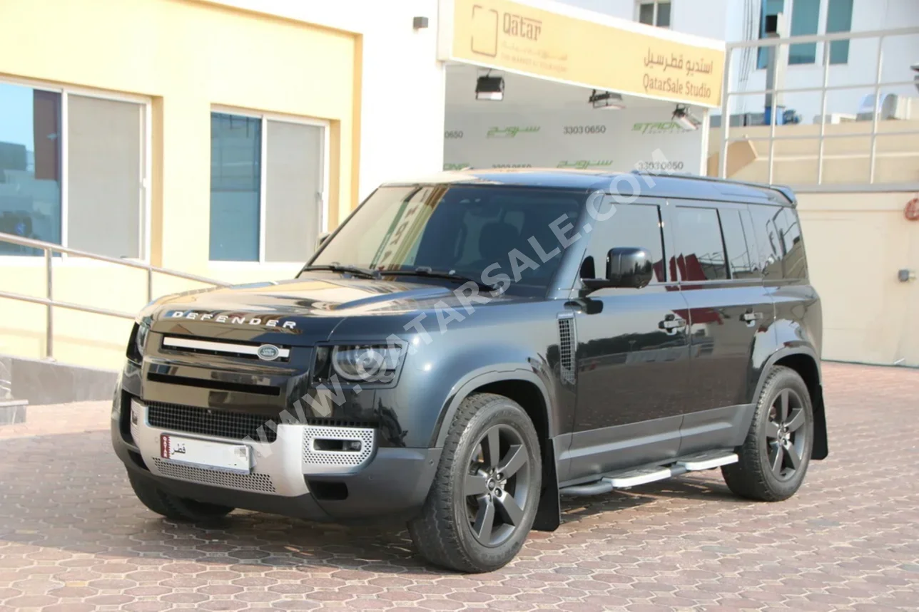 لاند روفر  ديفيندر  110 اس اي  2023  اوتوماتيك  85,000 كم  4 سلندر  دفع رباعي  اس يو في  أسود  تحت الضمان